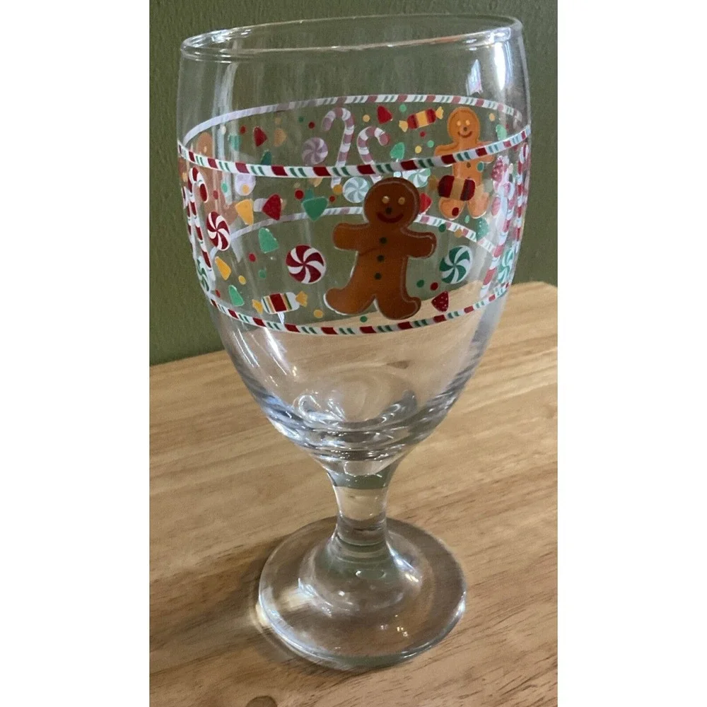 Libbey Christmas Wine Glasses, Gingerman And Candy, Set Of 6‎
